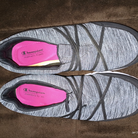 Shoes - Picture 3 of 3